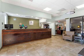 Quality Inn & Suites St Augustine Beach Area