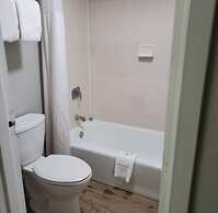 Quality Inn & Suites St Augustine Beach Area