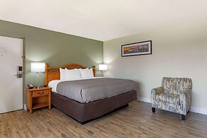 Quality Inn & Suites St Augustine Beach Area