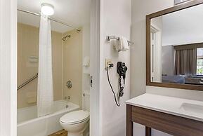 Quality Inn & Suites St Augustine Beach Area