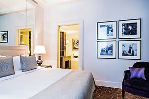 Prince de Galles, a Luxury Collection Hotel, Paris