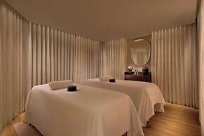 Prince de Galles, a Luxury Collection Hotel, Paris
