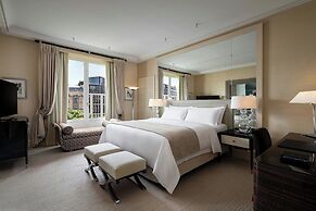Prince de Galles, a Luxury Collection Hotel, Paris