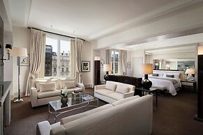 Prince de Galles, a Luxury Collection Hotel, Paris