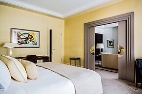 Prince de Galles, a Luxury Collection Hotel, Paris