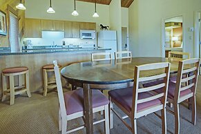 Seventh Mountain Resort