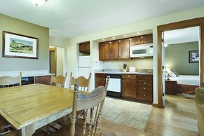 Seventh Mountain Resort