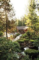 Seventh Mountain Resort