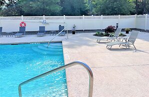 La Quinta Inn & Suites by Wyndham Danbury