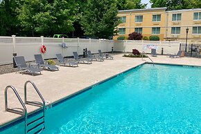 La Quinta Inn & Suites by Wyndham Danbury