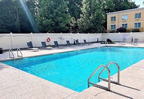 La Quinta Inn & Suites by Wyndham Danbury