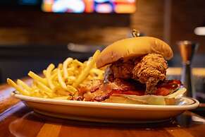 La Quinta Inn & Suites by Wyndham Danbury