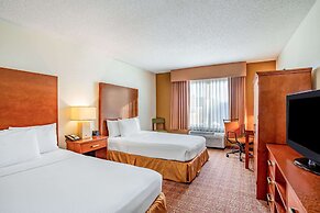 La Quinta Inn & Suites by Wyndham Danbury