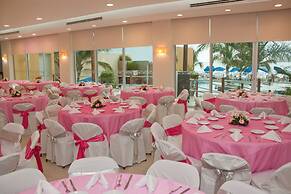 Las Flores Beach Resort