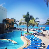 Las Flores Beach Resort