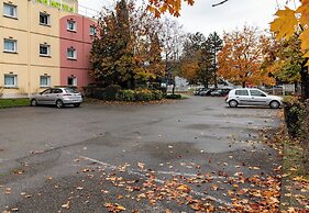 B&B Hotel Grenoble Université 2