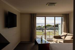 Beachfront At Bicheno