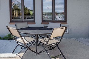 Days Inn by Wyndham West Allis/Milwaukee