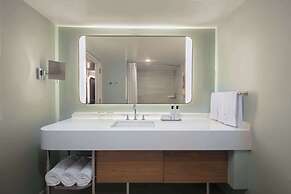 Sonesta Miami Airport