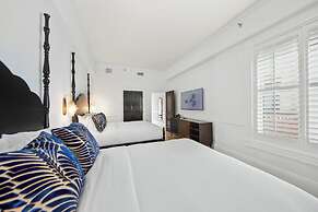 Fairmount Hotel