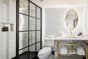 Fairmount Hotel