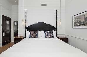 Fairmount Hotel