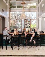 Fairmount Hotel