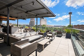 Fairmount Hotel, in the Unbound Collection by Hyatt