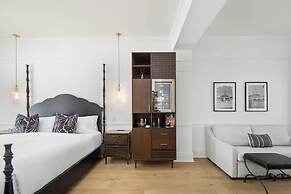 Fairmount Hotel