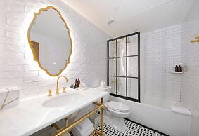 Fairmount Hotel
