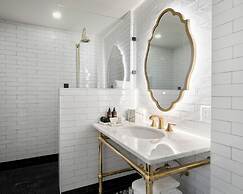 Fairmount Hotel
