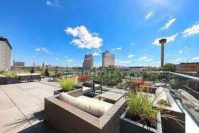 Fairmount Hotel