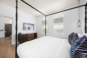 Fairmount Hotel