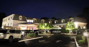 Norwalk Inn & Conference Center