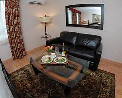 Norwalk Inn & Conference Center