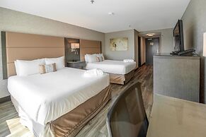 Coast Lonsdale Quay Hotel