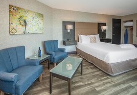 Coast Lonsdale Quay Hotel