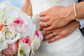 Grotto Bay Beach Resort