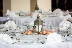 Grotto Bay Beach Resort