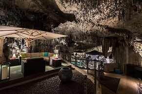 Grotto Bay Beach Resort