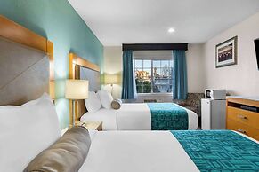 Howard Johnson by Wyndham Santa Cruz Beach Boardwalk