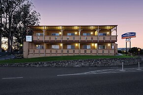 Howard Johnson by Wyndham Santa Cruz Beach Boardwalk