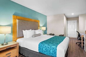 Howard Johnson by Wyndham Santa Cruz Beach Boardwalk