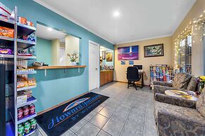 Howard Johnson by Wyndham Santa Cruz Beach Boardwalk