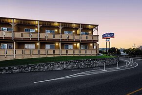 Howard Johnson by Wyndham Santa Cruz Beach Boardwalk