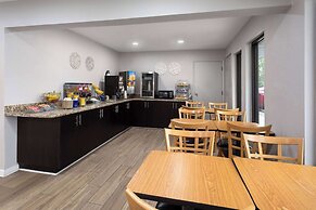 Days Inn by Wyndham Douglasville-Atlanta-Fairburn Road