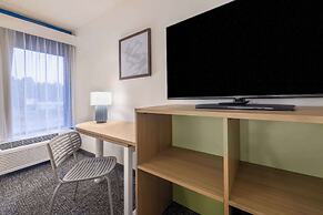Spark by Hilton Clarks Summit