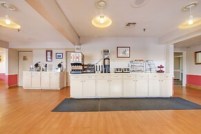 Days Inn by Wyndham College Station University Drive