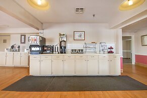 Days Inn by Wyndham College Station University Drive