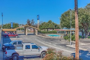 Americas Best Value Inn Uvalde